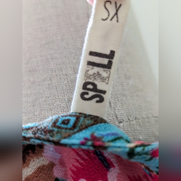 Babushka Blouse - Picture 4 of 6